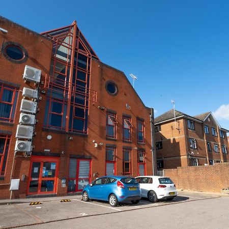 Modern & Stylish Studio In Reading Centre Apartment Luaran gambar