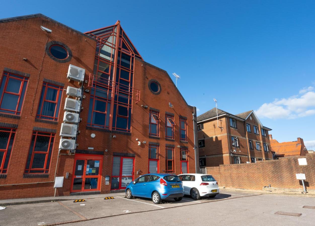 Modern & Stylish Studio In Reading Centre Apartment Luaran gambar